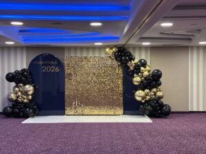 Ścianka dekoracyjna na Studniówkę